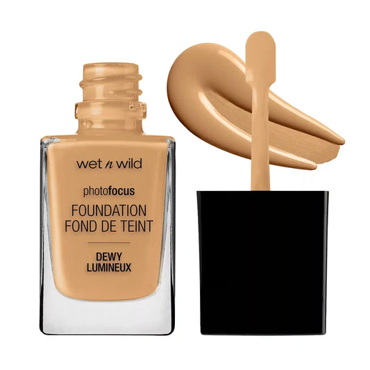 Photo Focus Dewy Foundation | Desert Beige