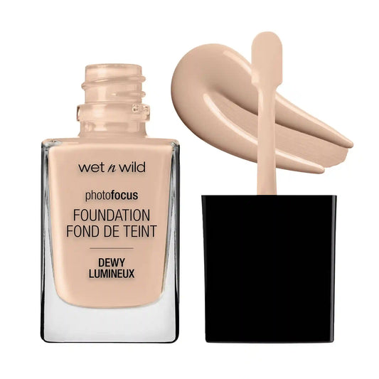Photo Focus Dewy Foundation | Nude Ivory